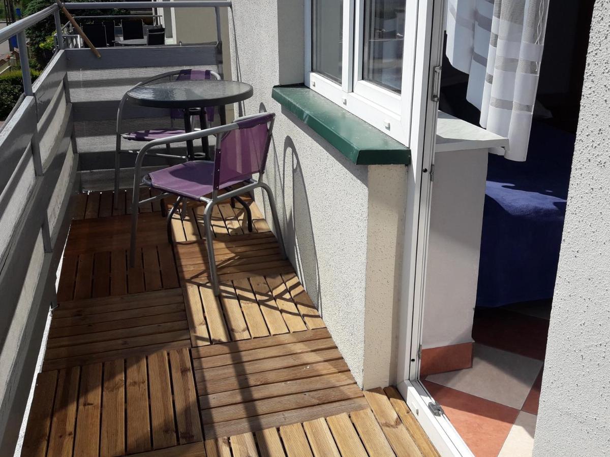 Pokoje Goscinne Akacja Resko Dzwirzyno Exterior photo