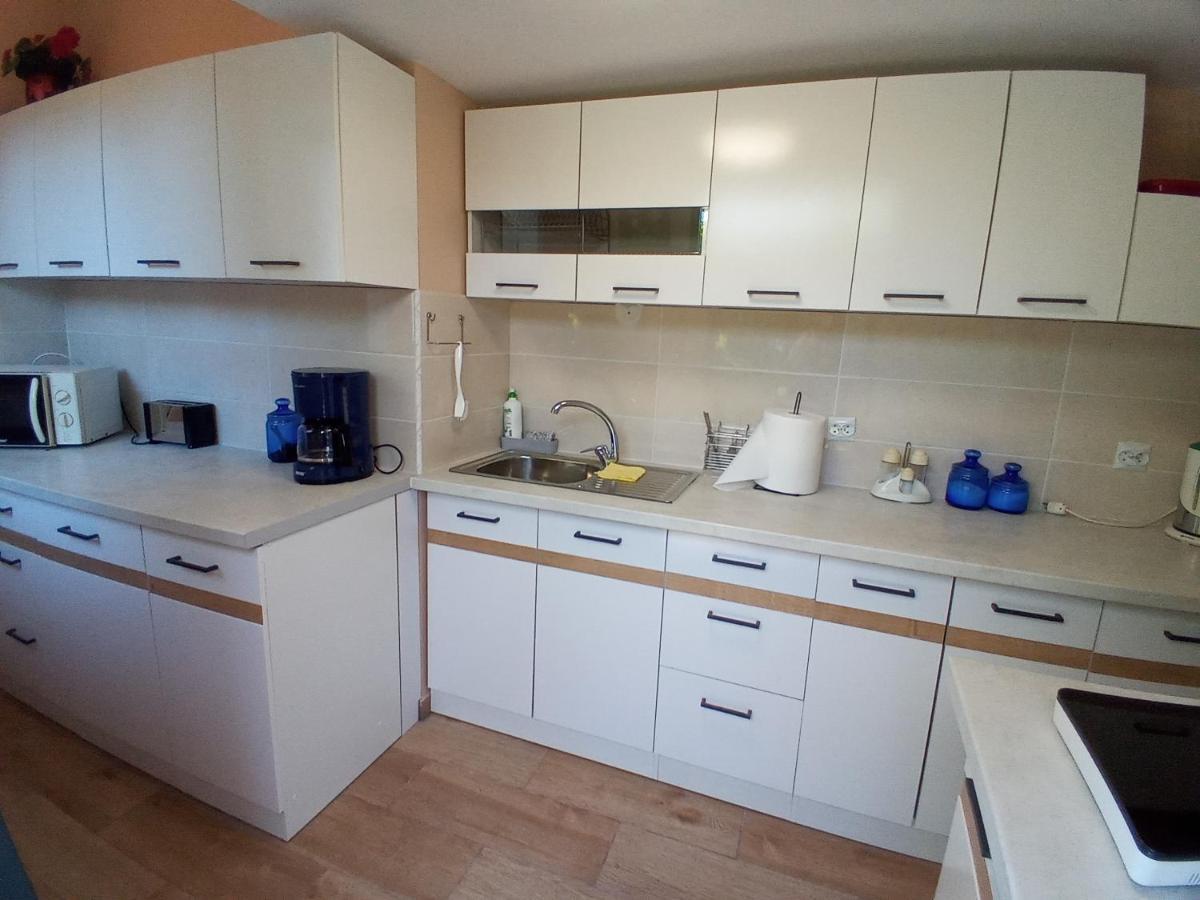 Pokoje Goscinne Akacja Resko Dzwirzyno Exterior photo